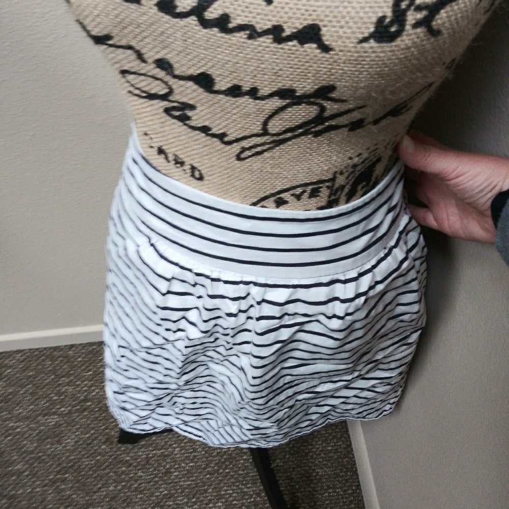 Stripe limited skirt